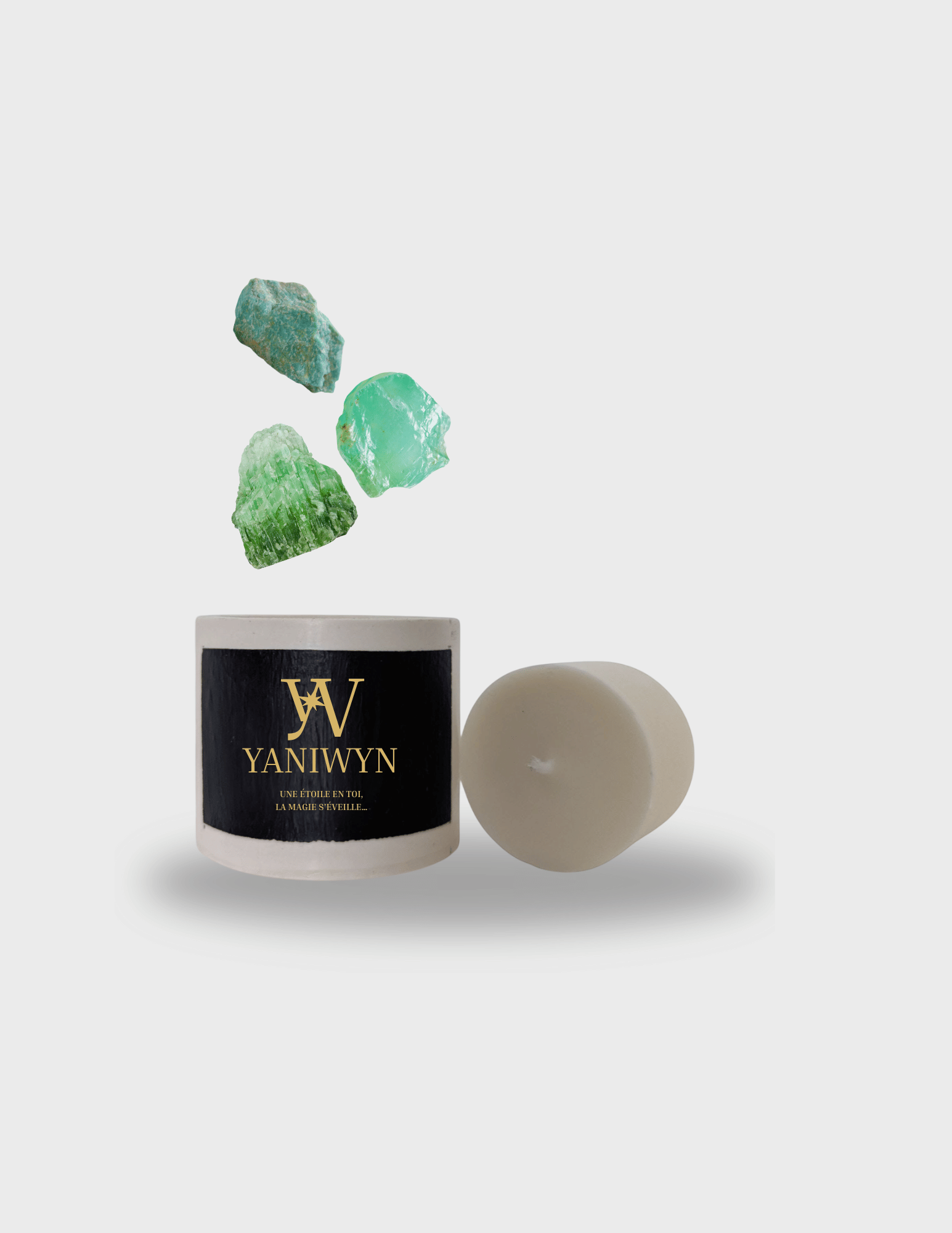 Bougie parfumée artisanale taille S en cire végétale avec pot en jesmonite réutilisable. Parfumée au rituel de jade. Message caché révélé à la chaleur : “Une étoile en toi, la magie s'éveille...”. Fabrication artisanale.